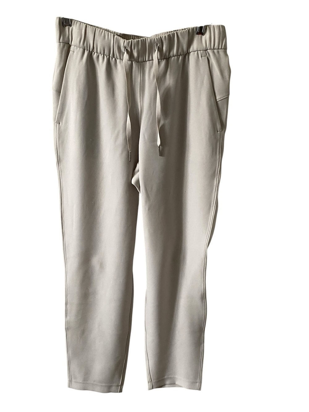 LULULEMON On The Fly Pant Woven Size 4 26” Silverstone/Cream